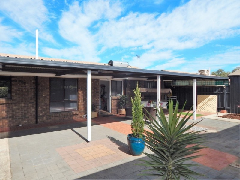 1/8 Mary Avenue, Normanville SA 5204