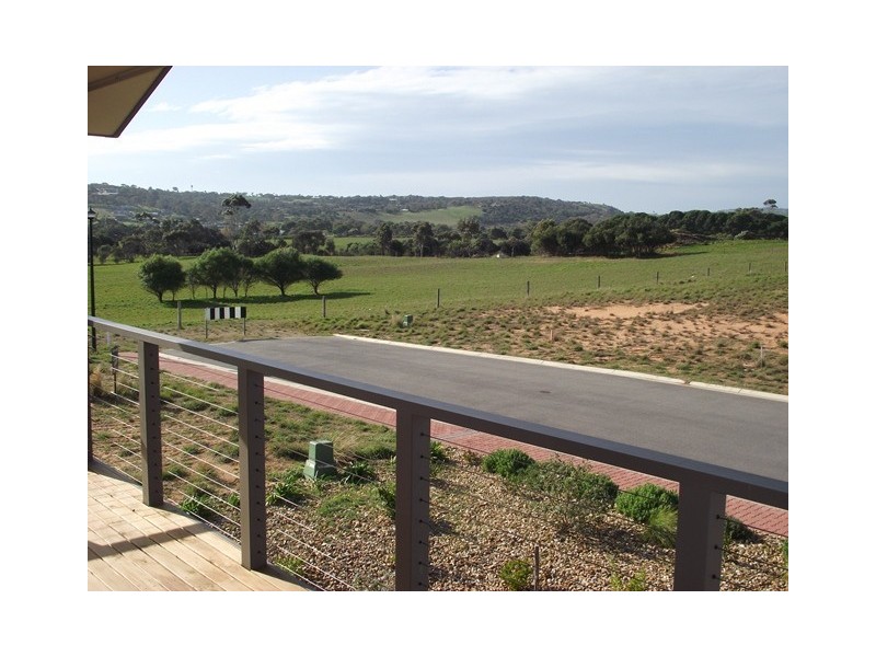 1 Admella Ave, Normanville SA 5204