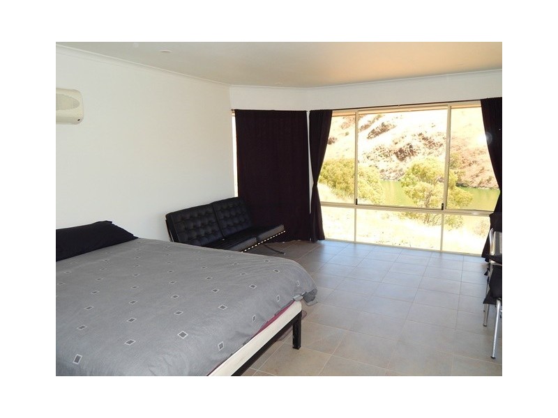 18 Sunrise Court, Wirrina Cove SA 5204