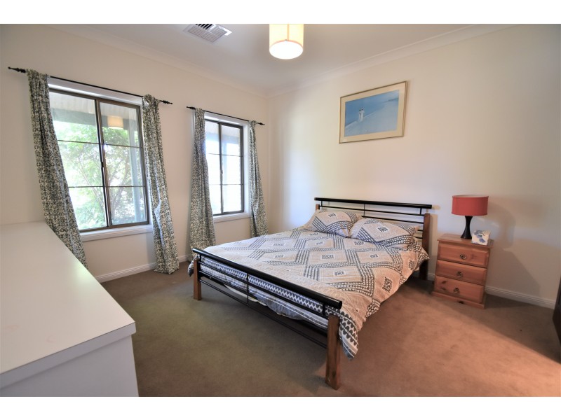 8 Lovelock Close, Normanville SA 5204