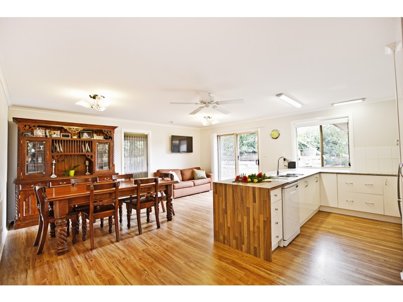 1 Gare Court, Victor Harbor SA 5211