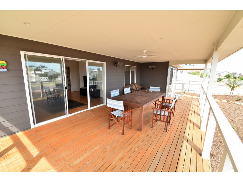 2 Defiance Ct, Normanville SA 5204