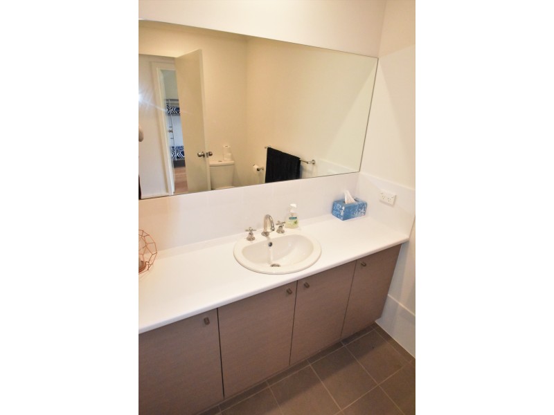 2 Defiance Ct, Normanville SA 5204