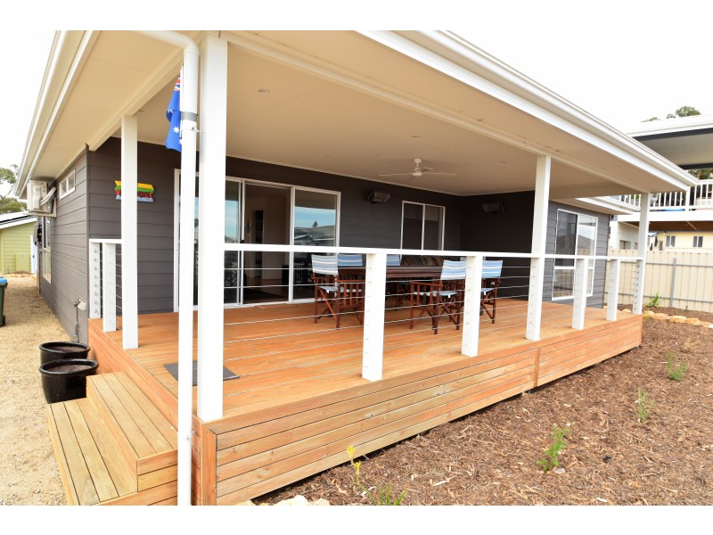 2 Defiance Ct, Normanville SA 5204