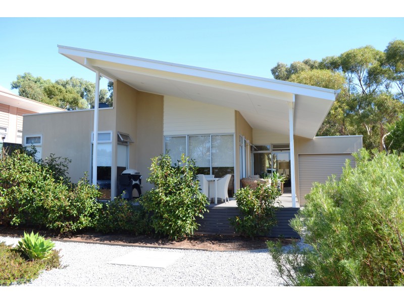 2/174 Paradise Drive, Wirrina Cove SA 5204