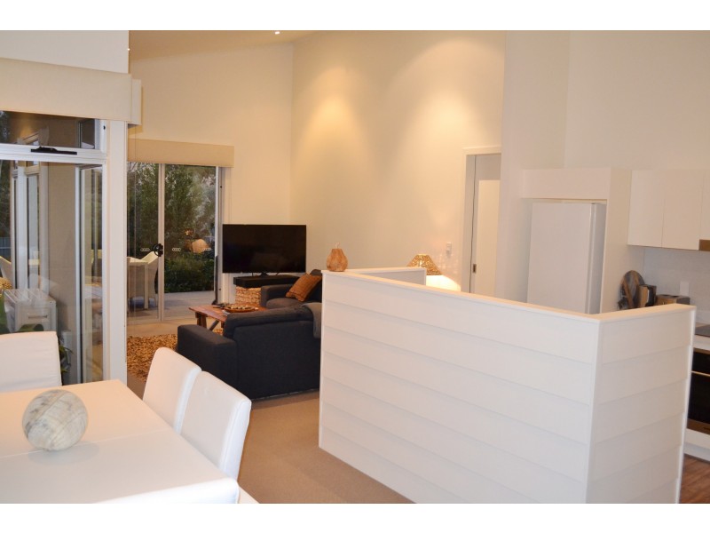 2/174 Paradise Drive, Wirrina Cove SA 5204