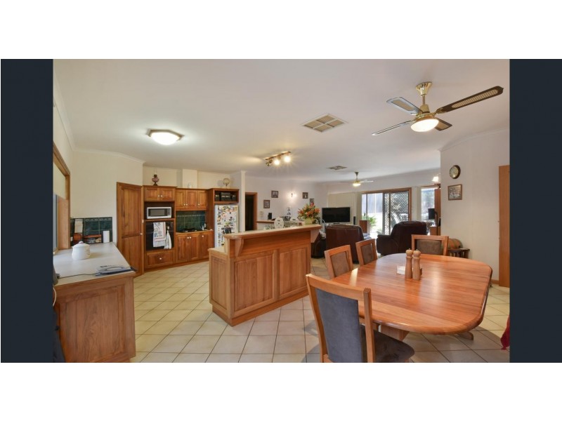 6 Mary Avenue, Normanville SA 5204