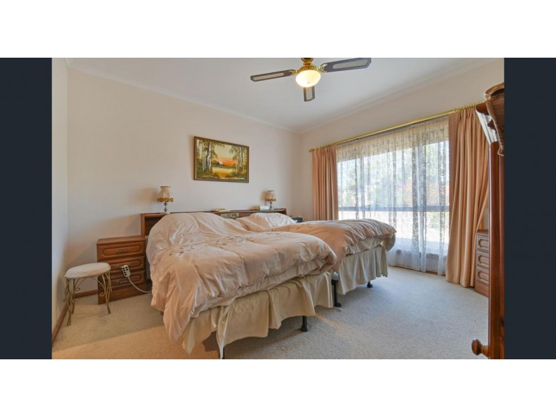 6 Mary Avenue, Normanville SA 5204