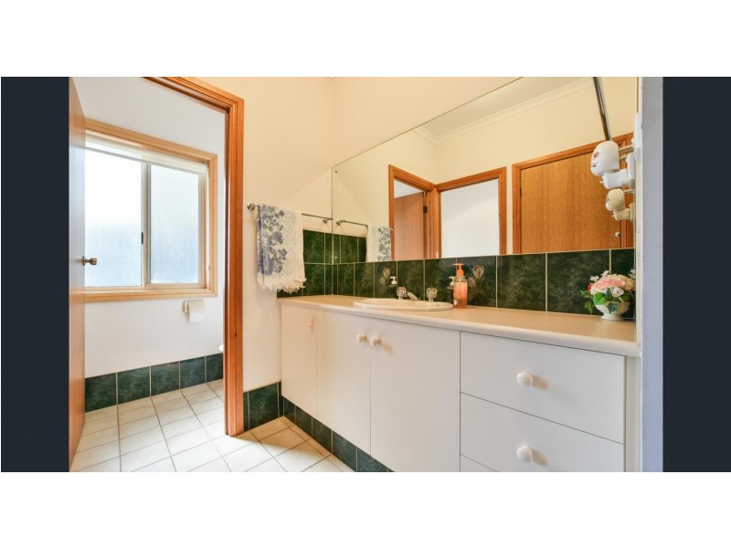 6 Mary Avenue, Normanville SA 5204