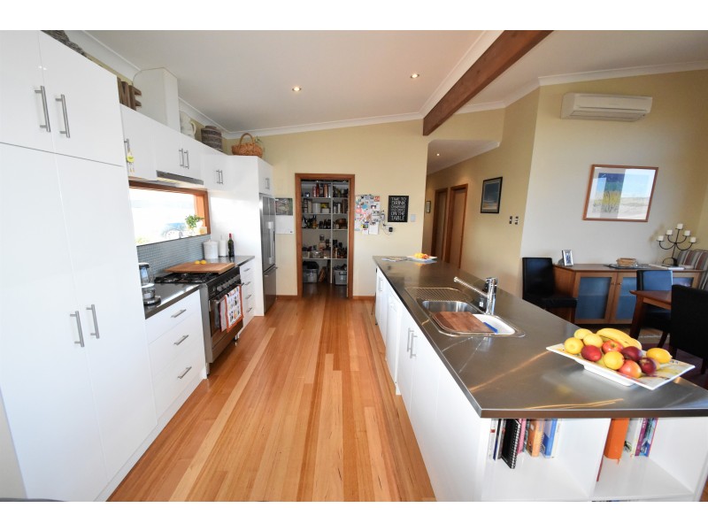 110 Doctors Hill Rd, Yankalilla SA 5203