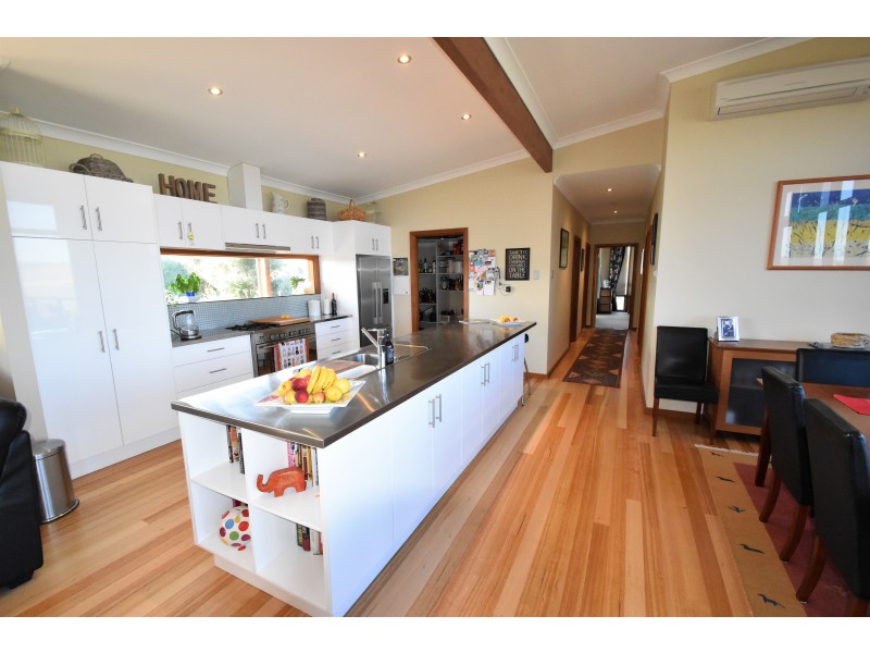 110 Doctors Hill Rd, Yankalilla SA 5203