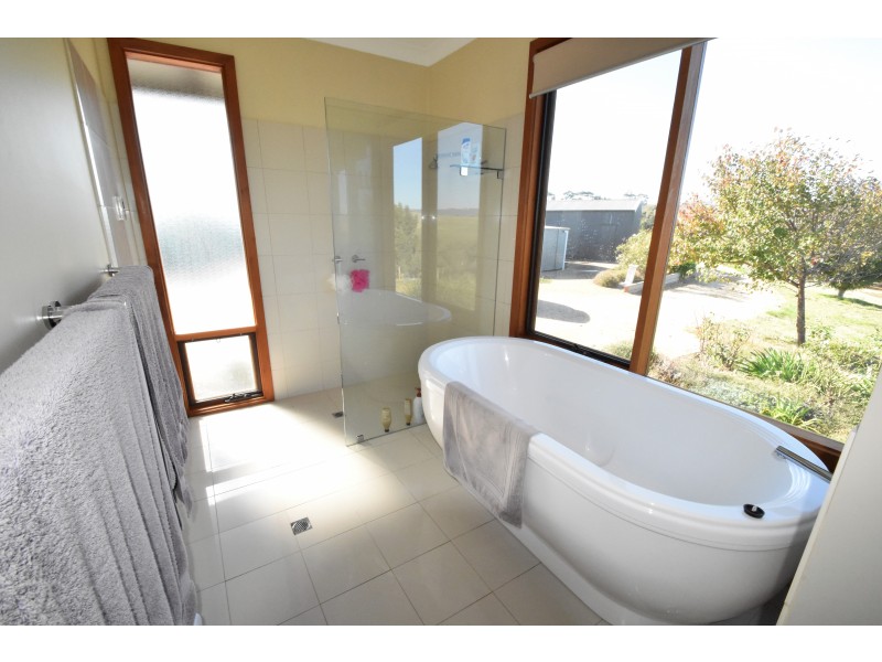 110 Doctors Hill Rd, Yankalilla SA 5203