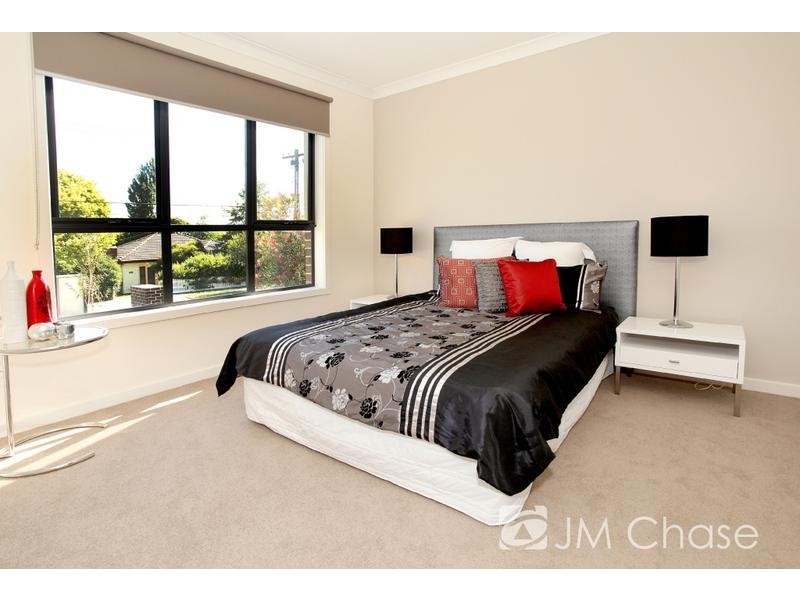 1/7 Johnston Street, Burwood VIC 3125