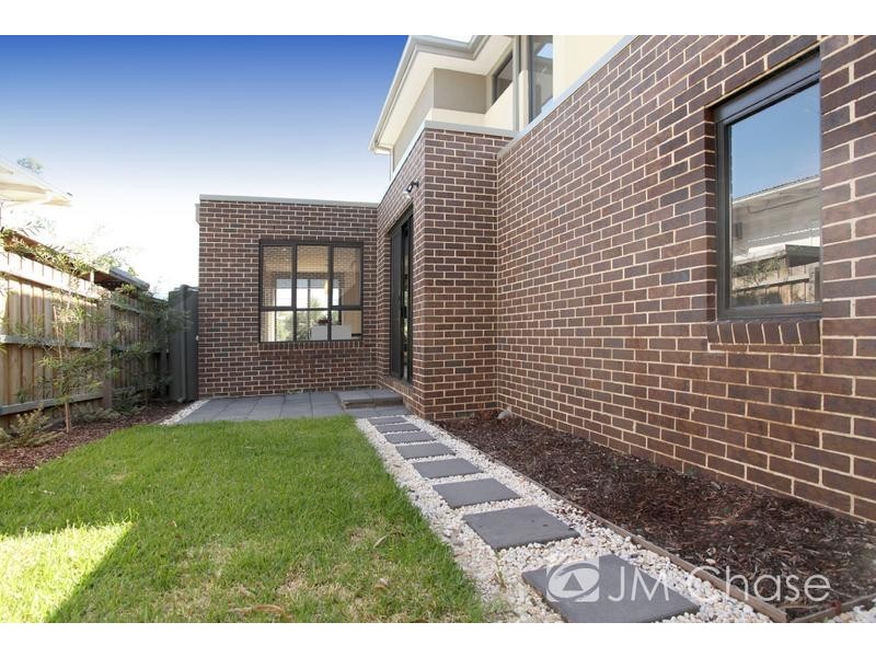 1/7 Johnston Street, Burwood VIC 3125