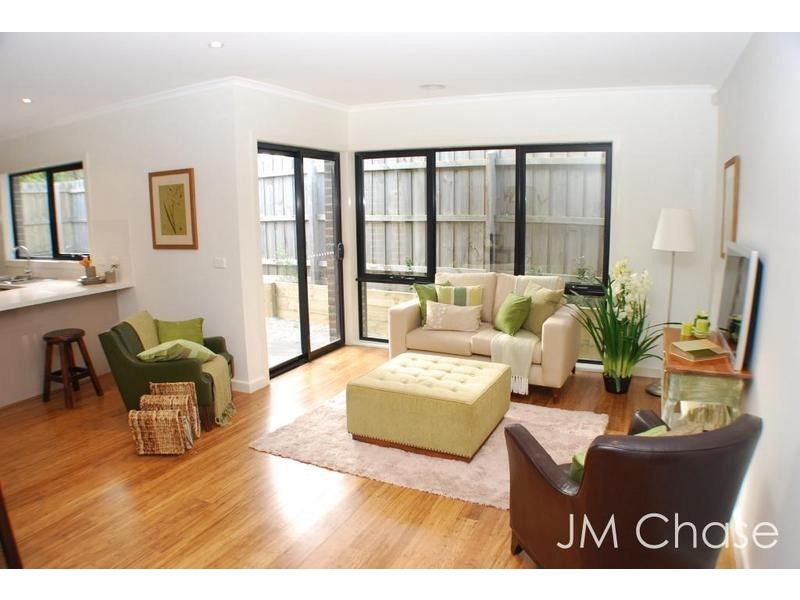 2/1 Purches Street, Mitcham VIC 3132