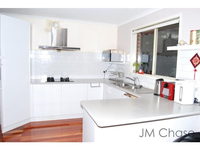 2 Heathcote Drive, Forest Hill VIC 3131