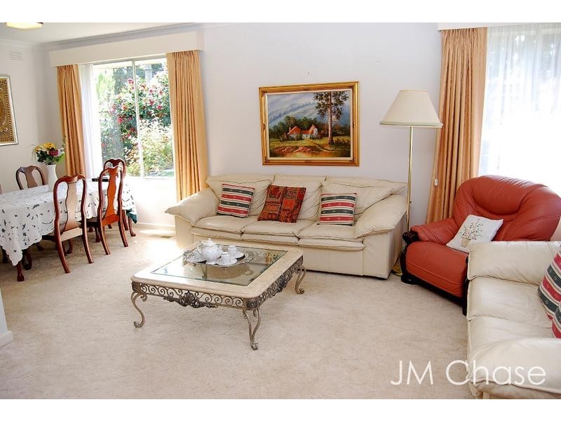 10 Inglewood Avenue, Forest Hill VIC 3131