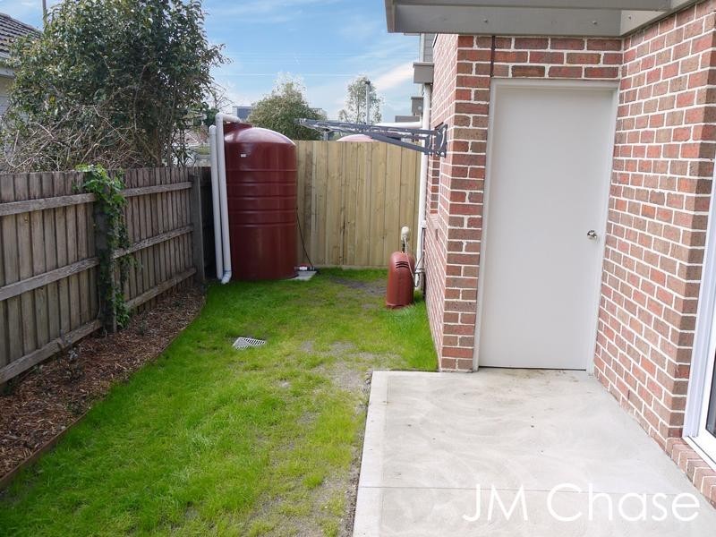 2/139 Porter Road, Heidelberg Heights VIC 3081