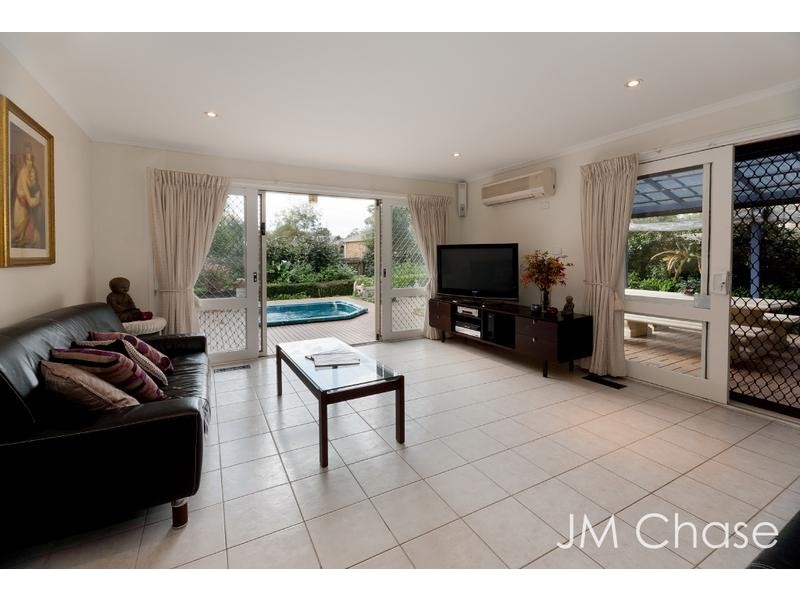 4 Chadwick Place, Vermont South VIC 3133