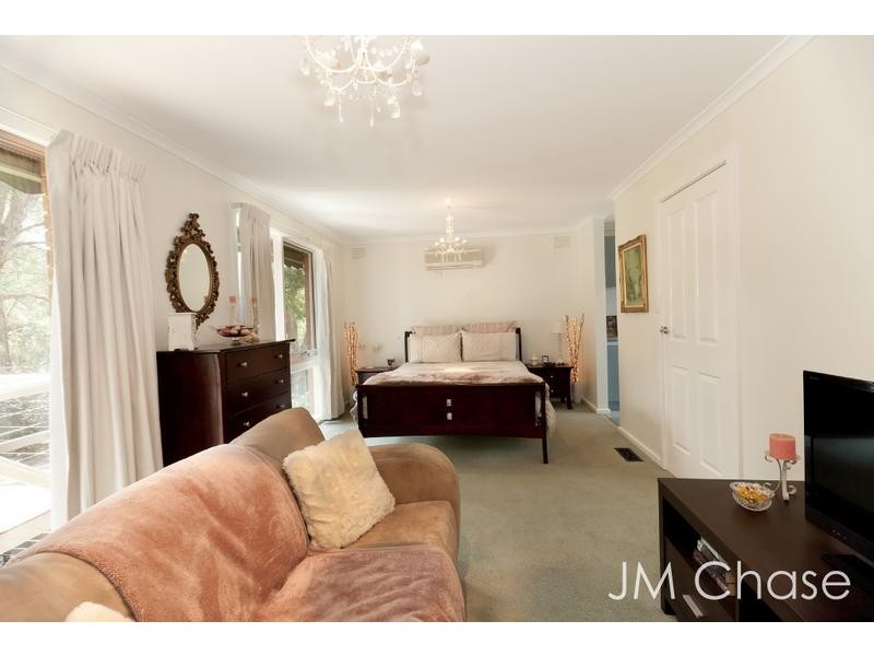 4 Chadwick Place, Vermont South VIC 3133