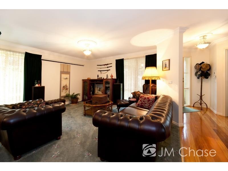 15 Cotswold Close, Vermont VIC 3133