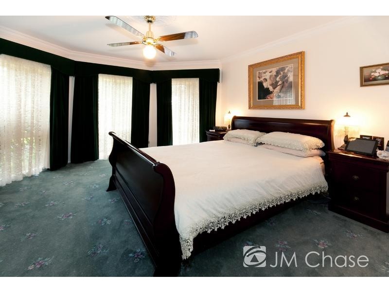 15 Cotswold Close, Vermont VIC 3133