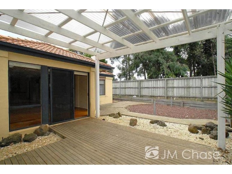 1 Applewood Drive, Knoxfield VIC 3180