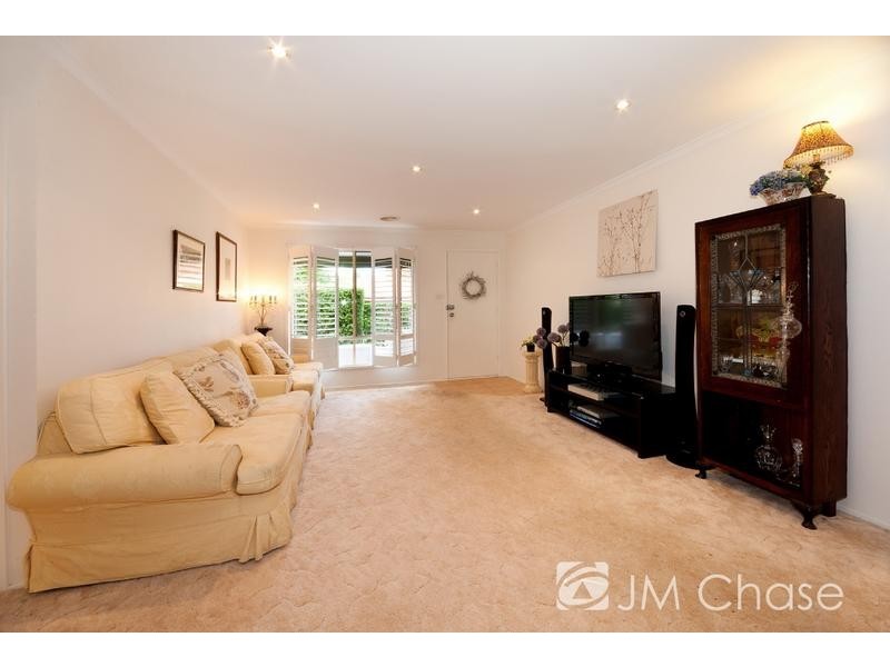 28 Sandon Circuit, Forest Hill VIC 3131