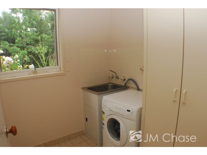 12 Radiant Crescent, Forest Hill VIC 3131