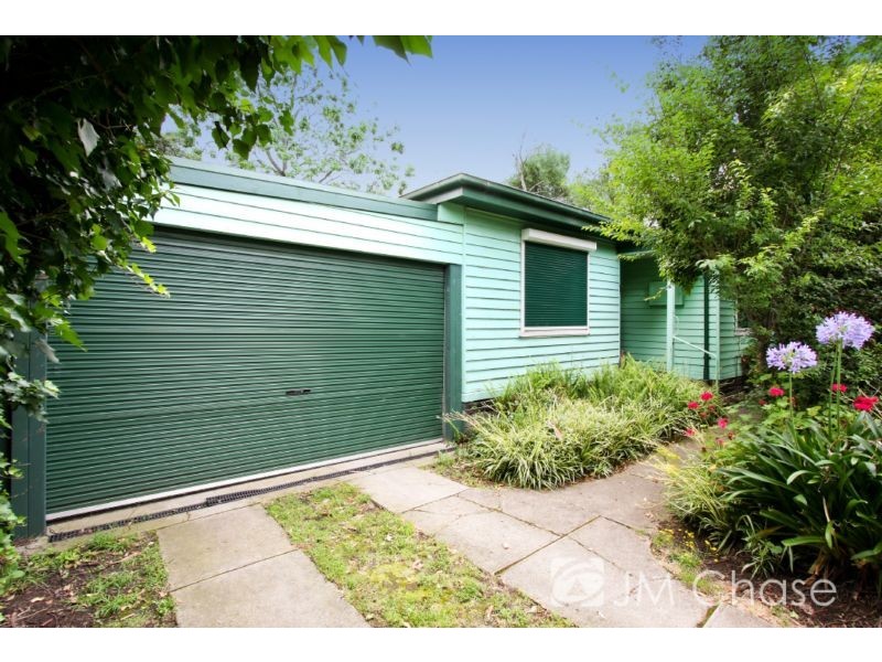 28 Burwood Avenue, Ringwood VIC 3134