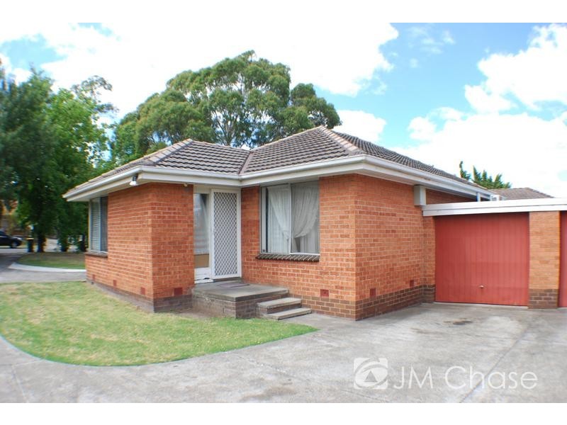 2/14 McClares Road, Vermont VIC 3133
