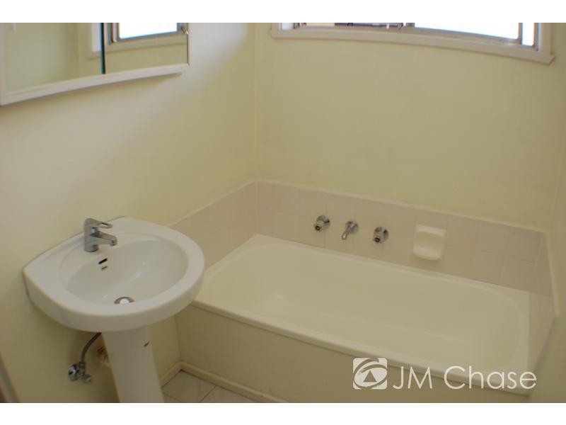 2/14 McClares Road, Vermont VIC 3133