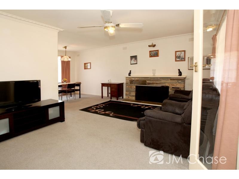 51 Orient Avenue, Mitcham VIC 3132