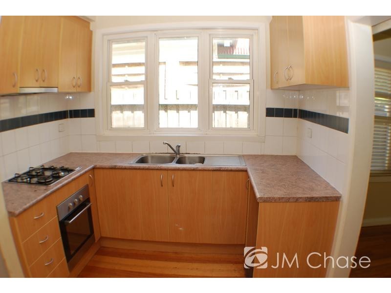 16 Campbell Parade, Box Hill South VIC 3128