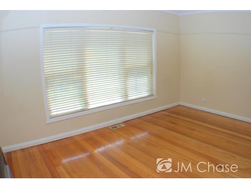 16 Campbell Parade, Box Hill South VIC 3128