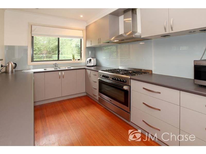 17 Centre Road, Vermont VIC 3133