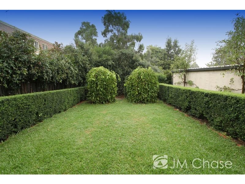 17 Centre Road, Vermont VIC 3133