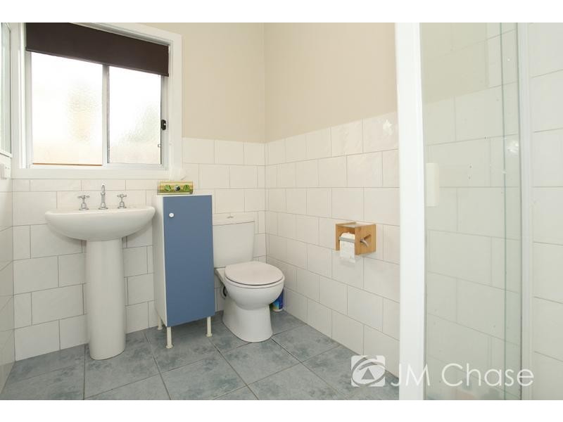 12 Parkmore Road, Forest Hill VIC 3131