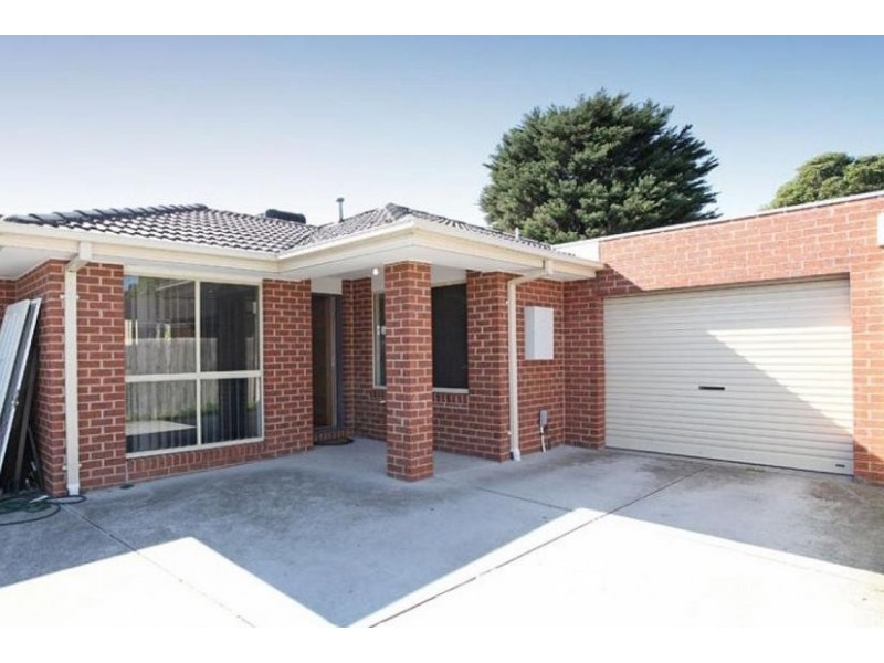 2/35 Amalfi Drive, Endeavour Hills VIC 3802