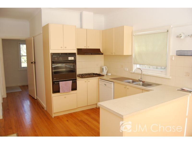 18 Karwitha Street, Vermont VIC 3133