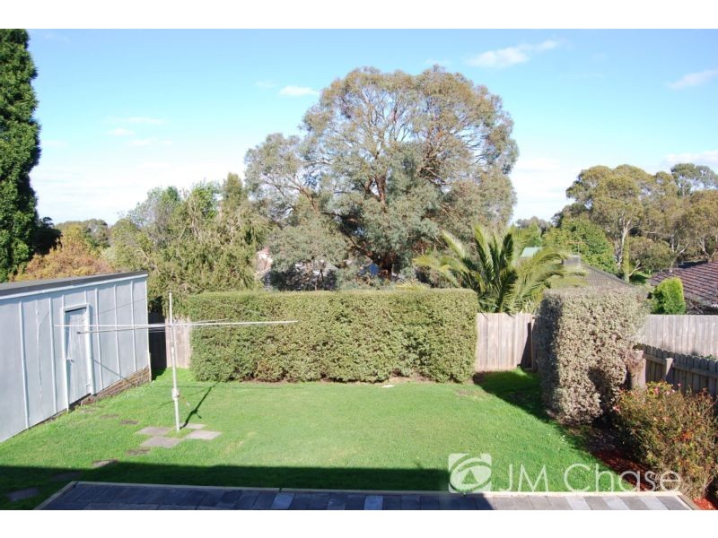18 Karwitha Street, Vermont VIC 3133
