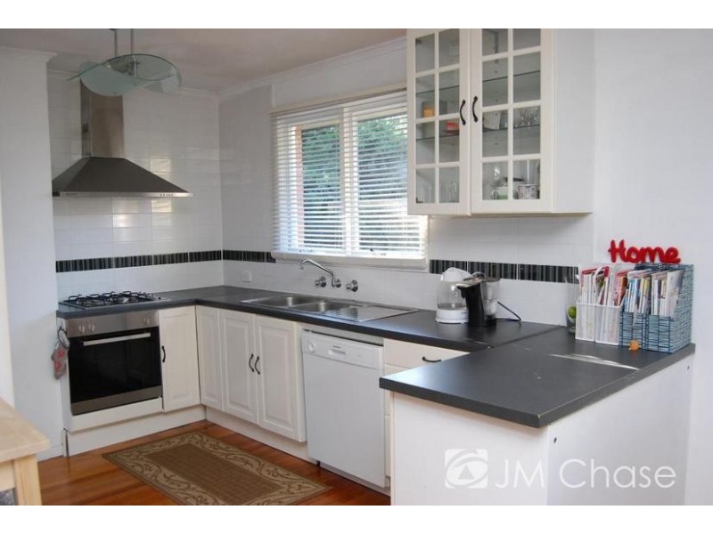 15 Wilkinson Street, Burwood East VIC 3151