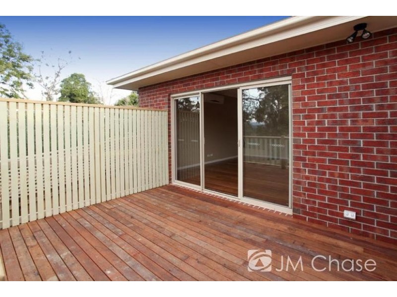 2/11 View Road, Vermont VIC 3133