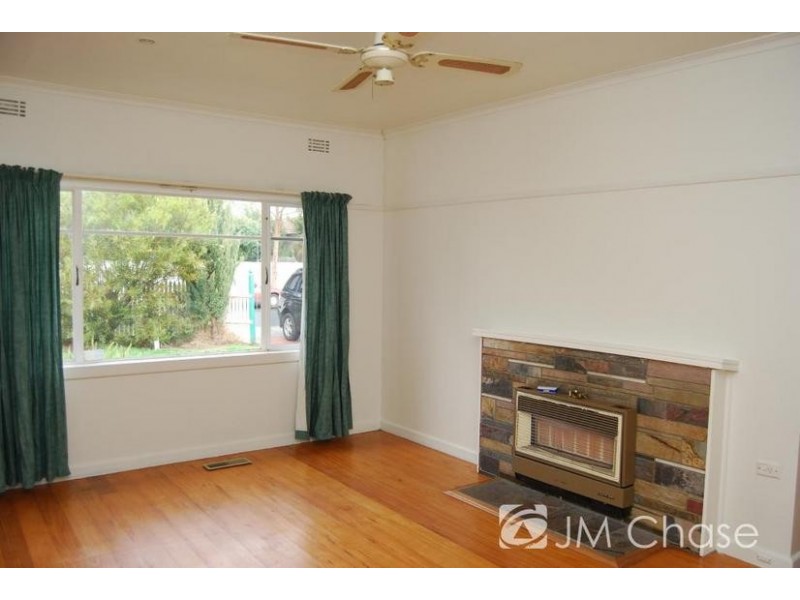 19 Koroit Street, Nunawading VIC 3131