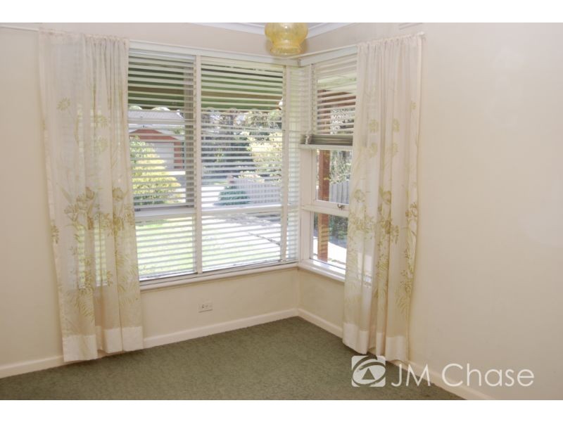 37 Thornhill Drive, Forest Hill VIC 3131