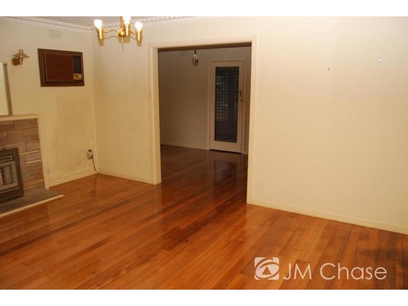 37 Thornhill Drive, Forest Hill VIC 3131
