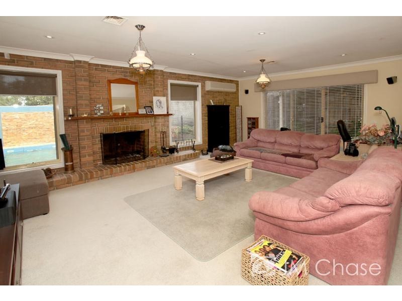 38 Pioneer Close, Vermont South VIC 3133