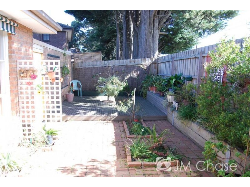 3/5 Glen Ebor Avenue, Blackburn VIC 3130