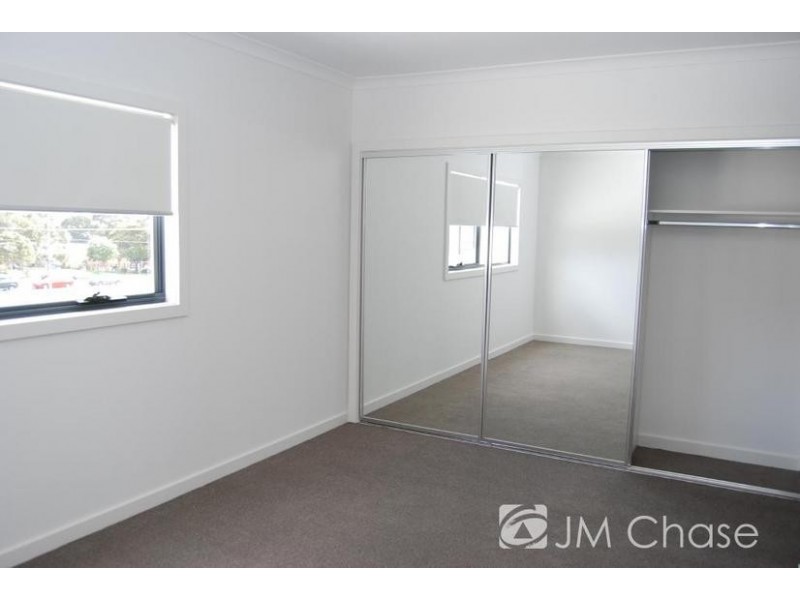 10 Elmington Avenue, Forest Hill VIC 3131