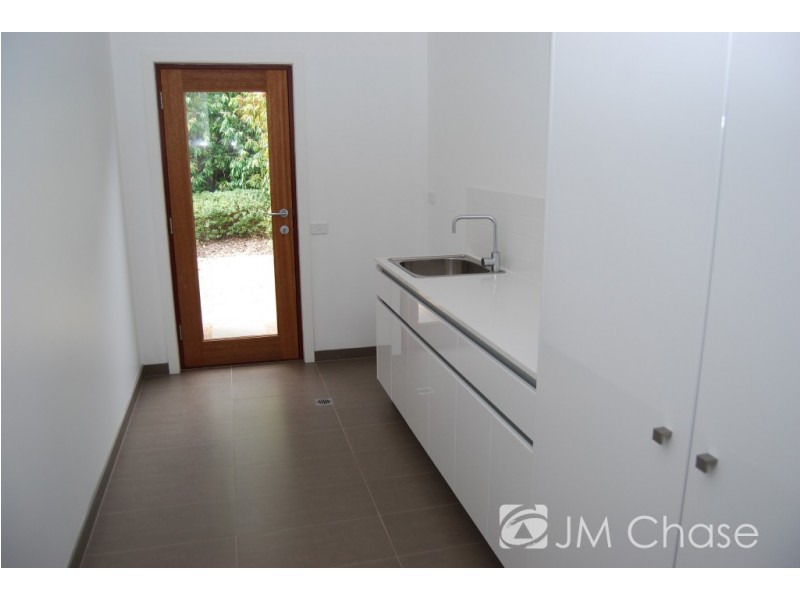 5 Elmington Avenue, Forest Hill VIC 3131